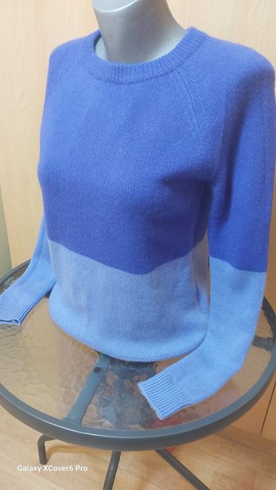 Пуловер Lilly Pulitzer. 100% кашмир S/М
100% е вълн