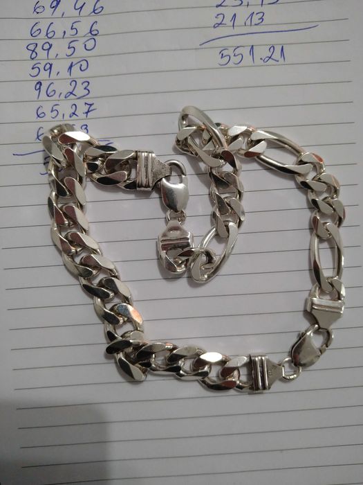 Сребърни гривни и ланци