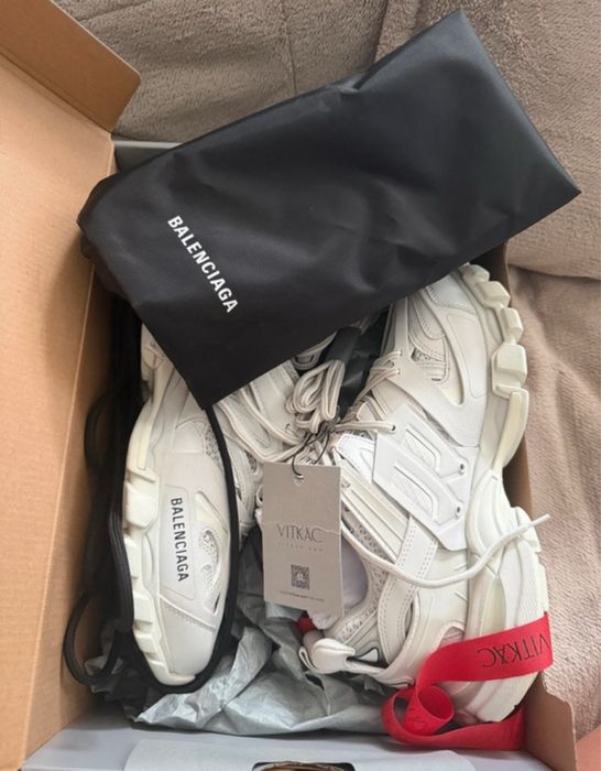 Balenciaga track