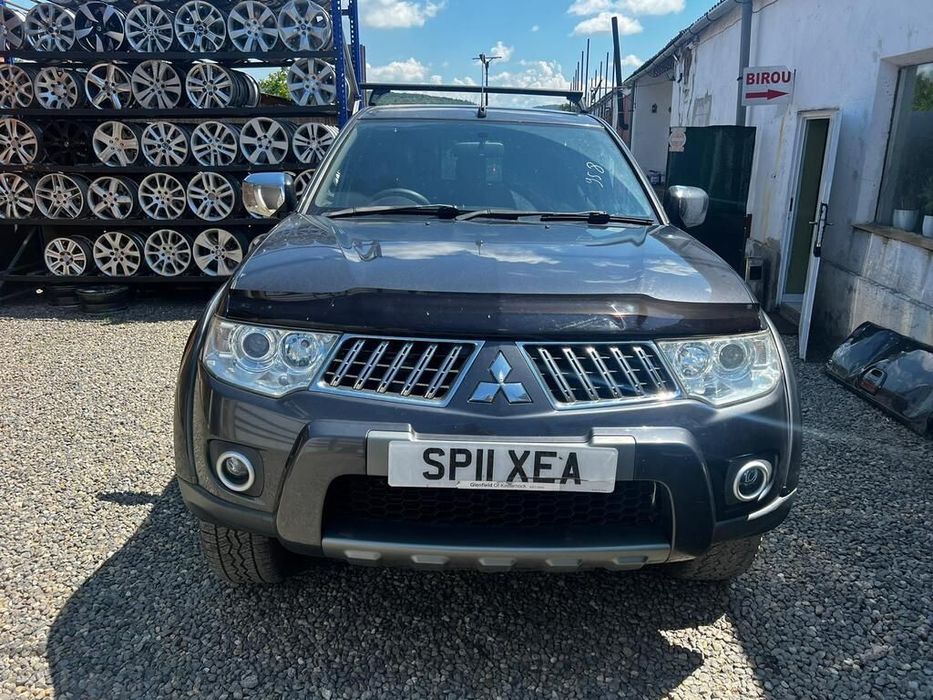 Capota Mitsubishi L200 Facelift 2010 - 2015 SUV 4 Usi GRI A02 (959) CU DEFECTE