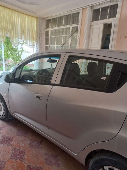 Chevrolet spark (3 позиция)