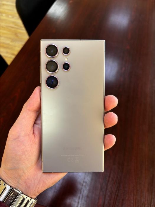 Продам Samsung S24 ULTRA