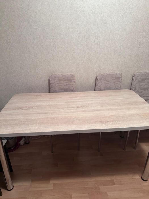 Стол кухонный дерево