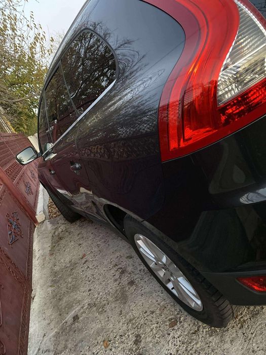 Vând volvo xc60 2009