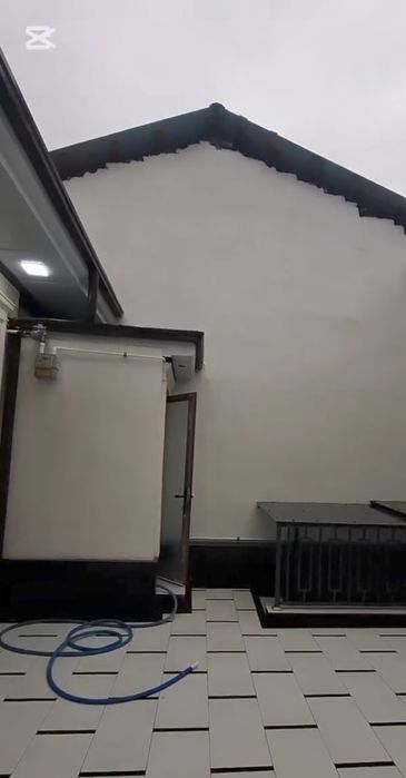 Куктеракдан утганда Генералда асосий йулдан 300 метр 1.8 сотиг 4 хона