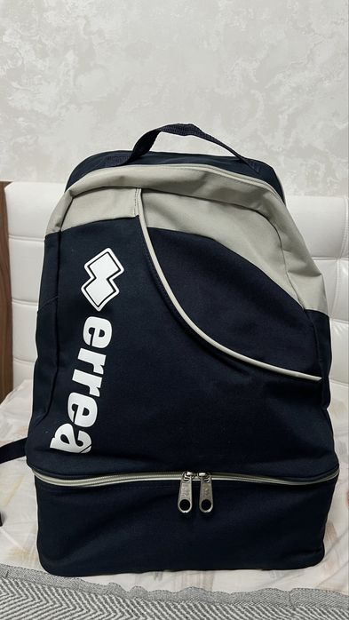 Продам оригинал рюкзак Errea