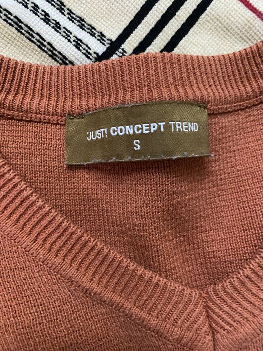 Продаю мужской джемпер в хорошем состоянии.