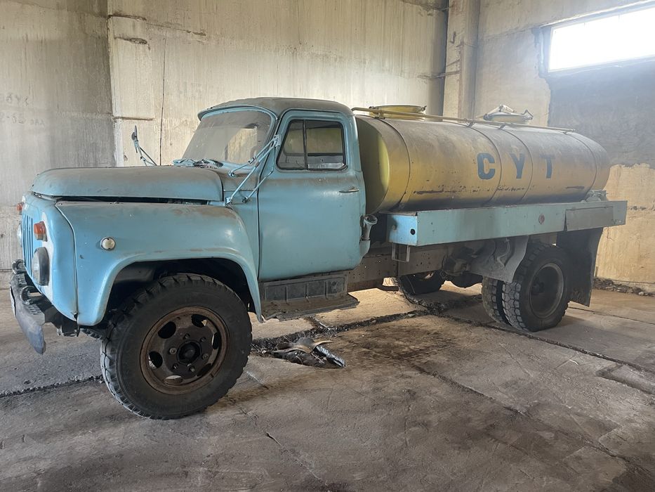 Молоквоз на базе ГАЗ-53