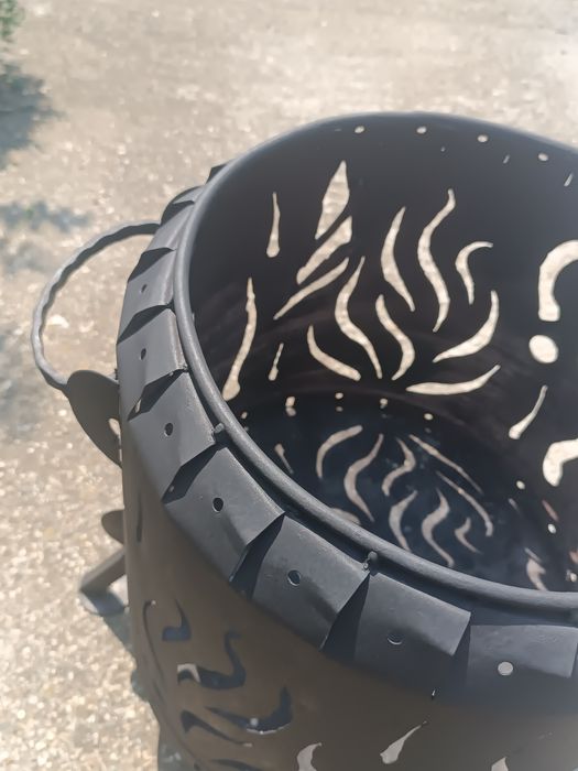 Метално арт огнище