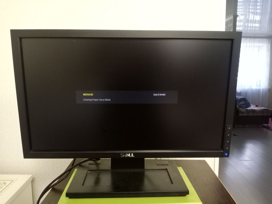 продам монитор Dell в отличном состоянии