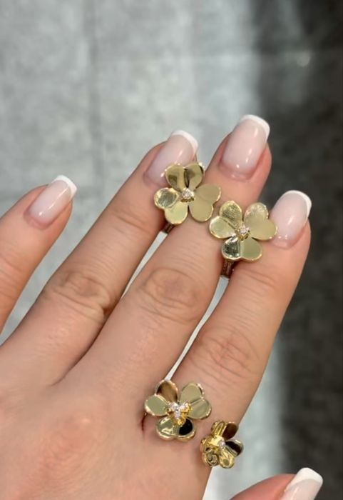 Золото комплект с бриллиантами Van Cleef .