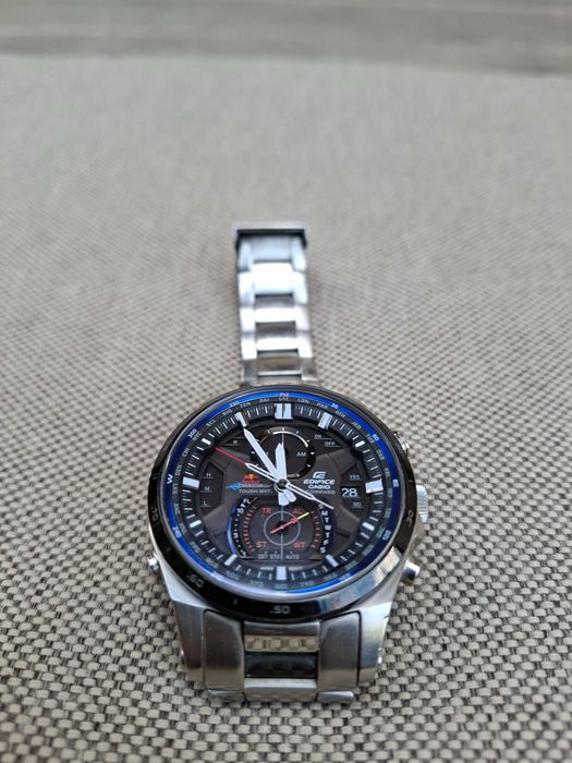 Ceas CASIO Edifice EQW-A1200RB-1AER - Red Bull Racing Limited Edition