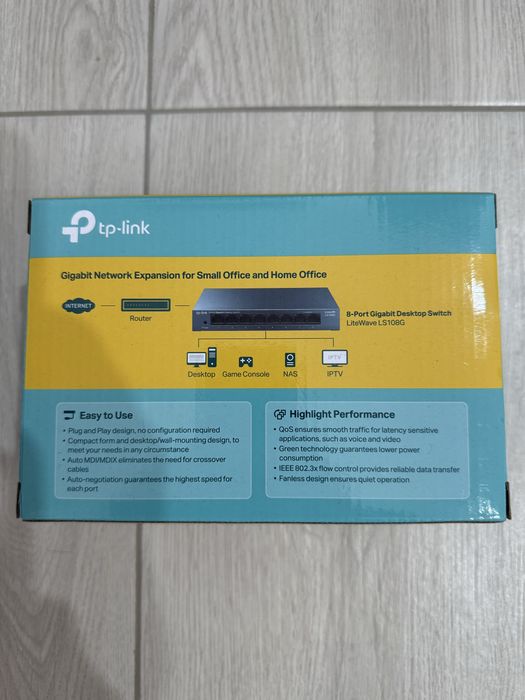 Switch Desktop cu 8 porturi 10/100/1000Mbps