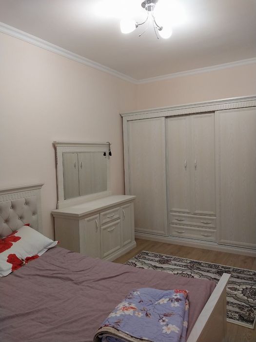 3 xonalik uy sotiladi