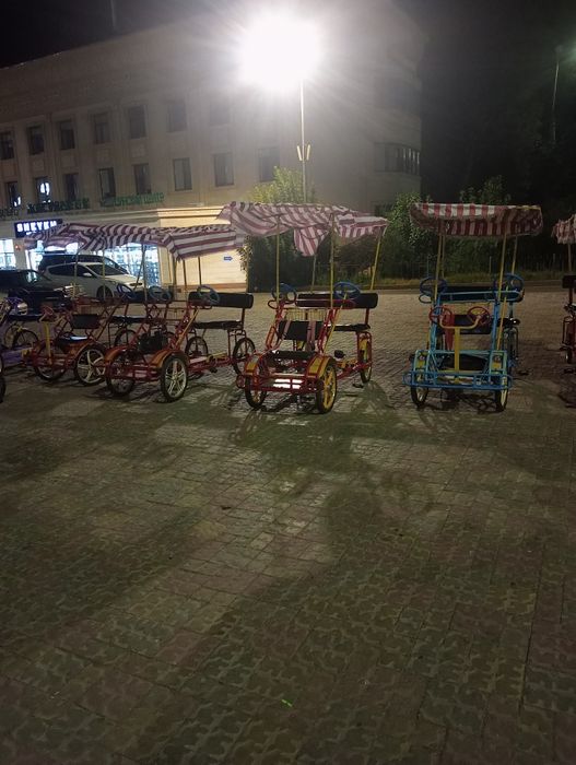 Семеи́ни  великтер сатылады