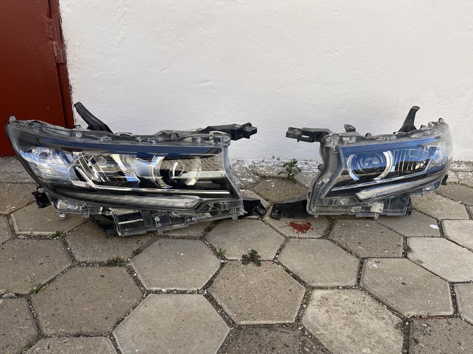 Продам фары Тойота Прадо 150!