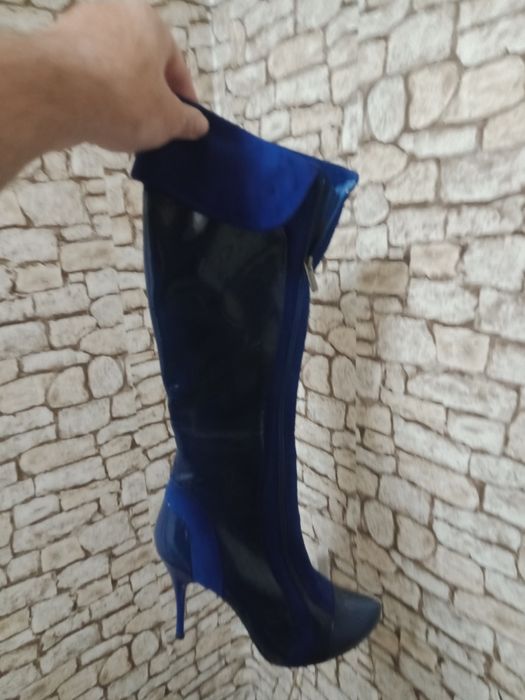 Продам сапоги 39р.новые.