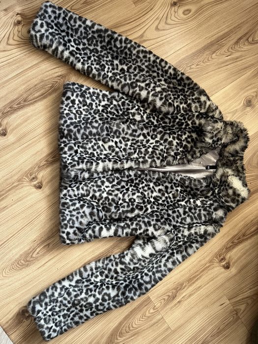 Ефектно късо палтенце