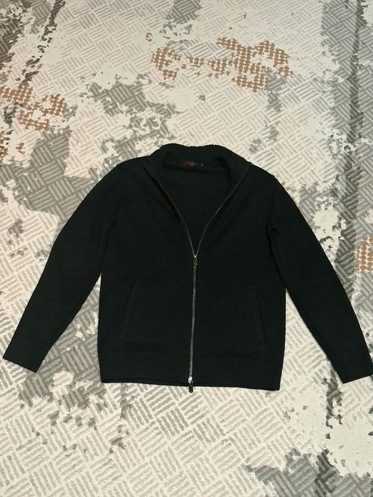 Продаже 2 кардигана в идеальном состояние