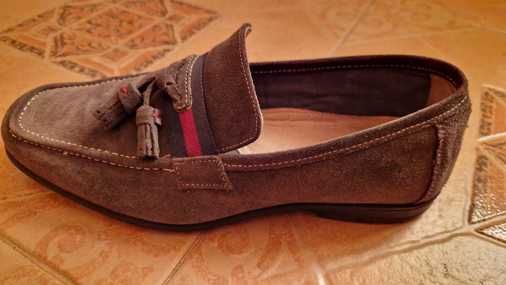 Vand pantofi barbati