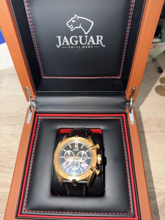 Часовник Jaguar