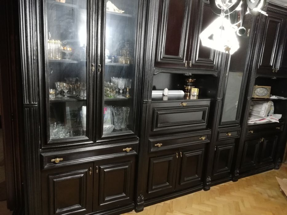 Холна секция с орнаменти - от масивно дърво черна