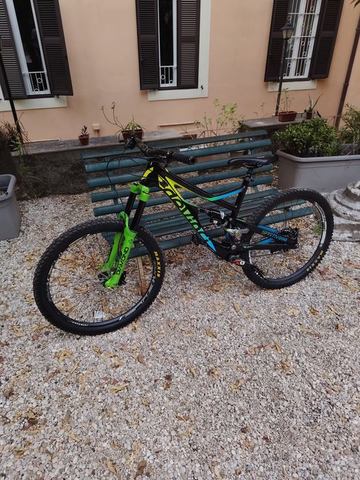 Vand bicicleta Devinci Spartan enduro  carbon
