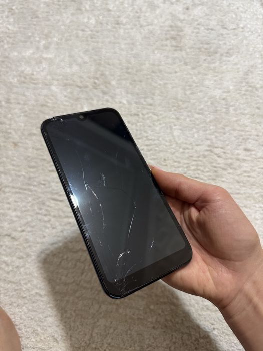 Телефон Huawei y5 2019