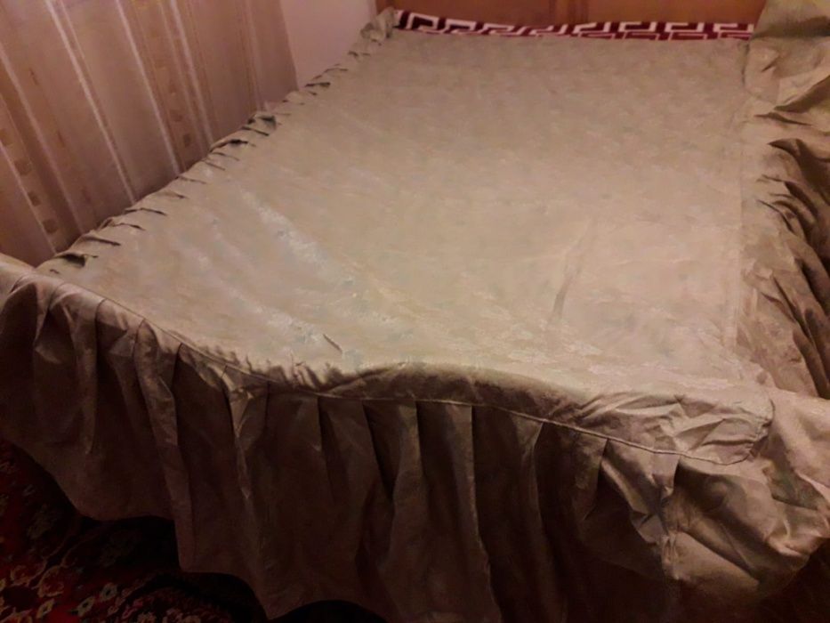 Cuvertura din matase pentru pat de dormitor