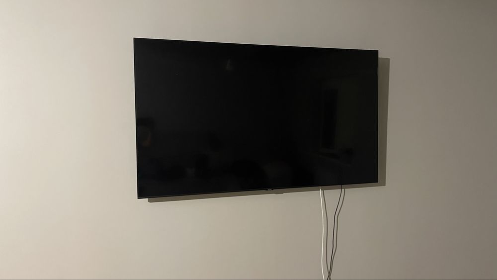 Телевизор Samsung 8 серии 65”-165,1см