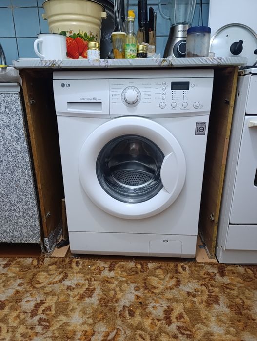 Срочно! Не дорого продается стиральная машина автомат, марки LG.