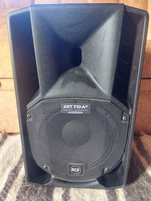 Vând Boxă activă RCF 710 A Mk IV