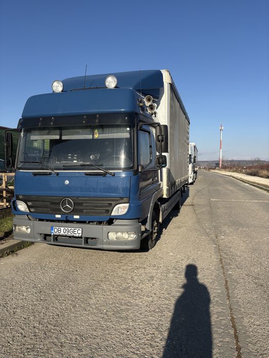Vand remorca Krone an 2008 mercedes atego