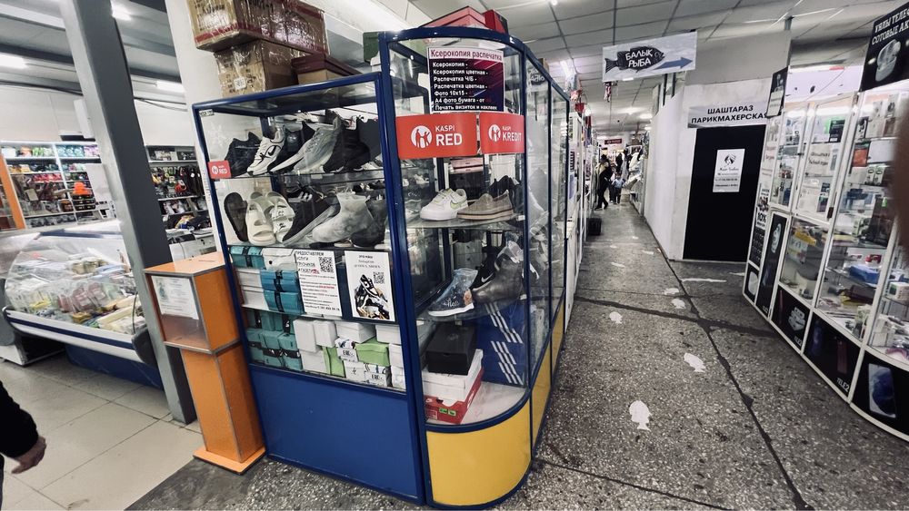 Срочно Продаю Витрины для бизнеса