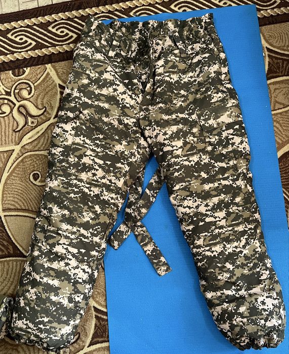 Продам бушлат вверх и низ.