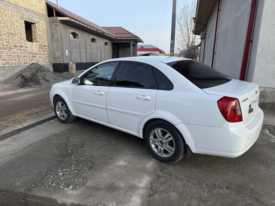 Lacetti 1.8 yaxshi holatda