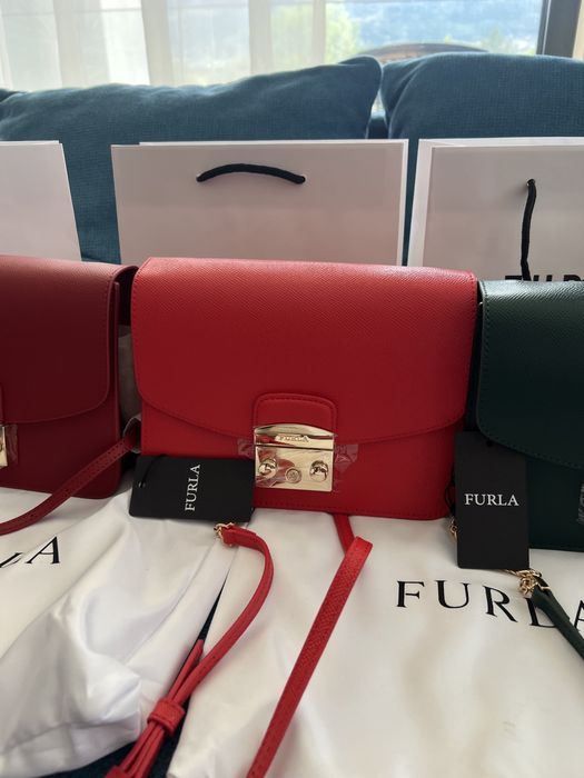Furla Metropolis M Crossbody.Със сериен номер,етикети
