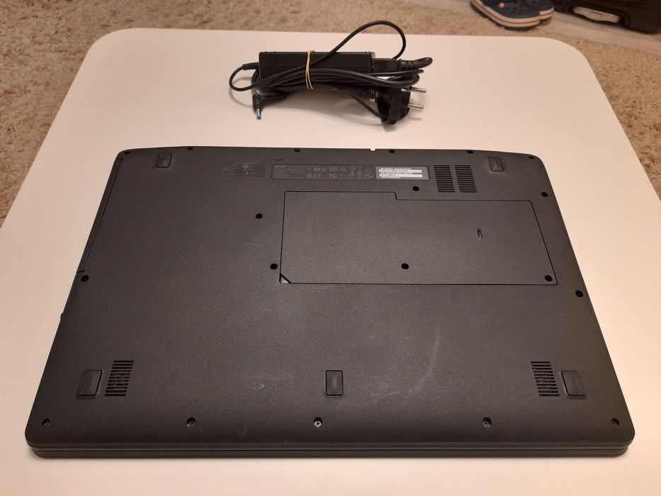 Laptop Acer ES 17