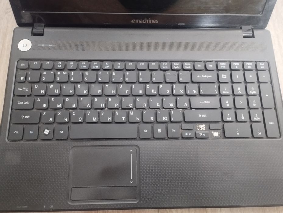 Продам ноутбук eMachines