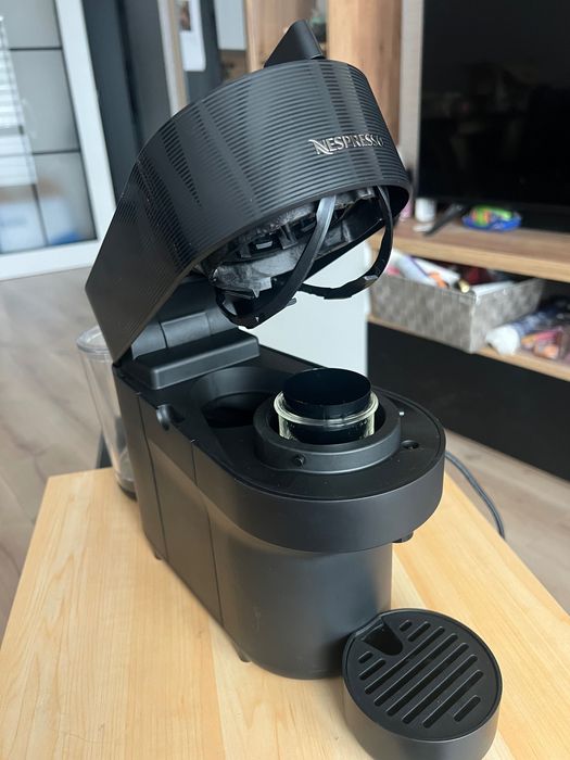 Кафе машина на капсули Nespresso