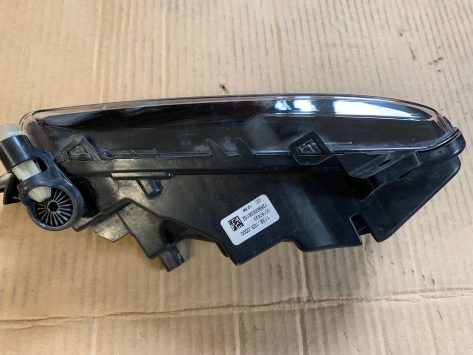 Халоген ляв за бмв/bmw 2 F45 led