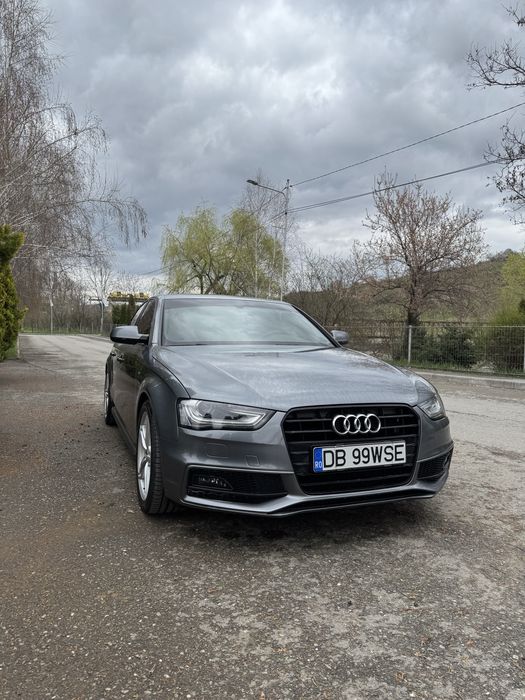 Vând Audi A4 S line