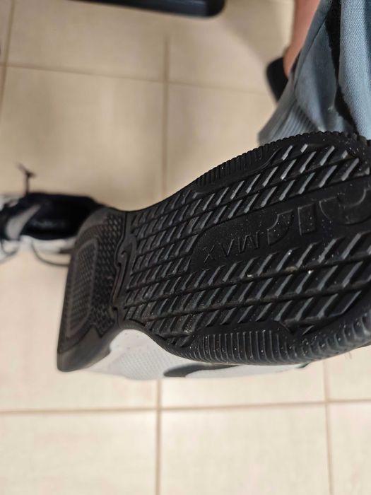 Vând adidași Nike Alpha trainer 5