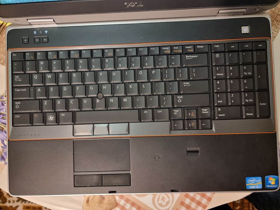 DELL latitude E6520