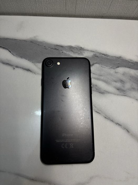 Продам/Обменяю iPhone 7 32gb Black