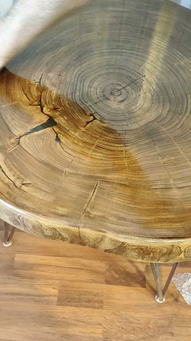 Стол из спила карагача