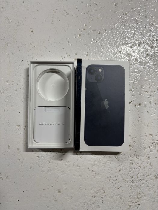 Apple iPhone 13
