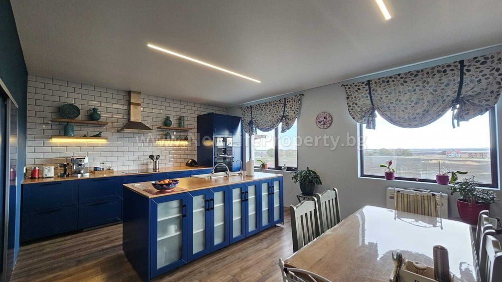 Продава се Къща в с. Каменар, Област Бургас - 248 кв.м за 1130 €/кв.м - Снимка #2