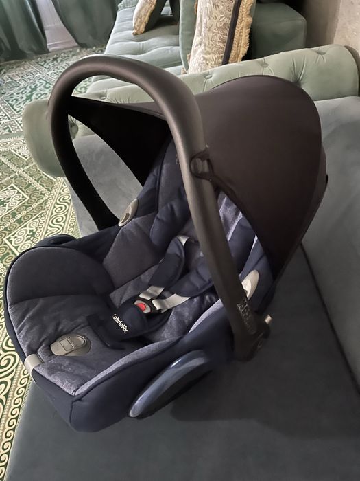 Коляска maxi-cosi