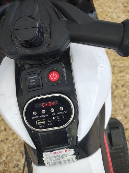 Vând motoreta HP2